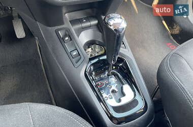 Седан Peugeot 301 2013 в Києві