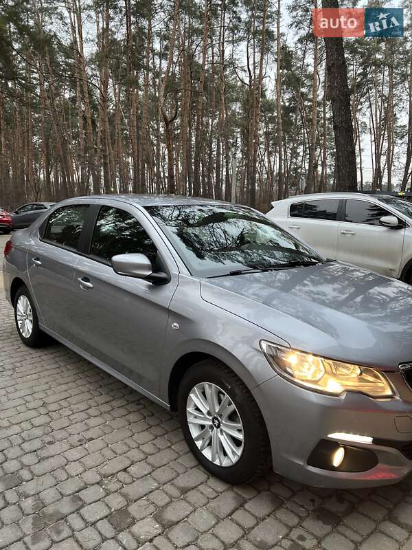 Седан Peugeot 301 2020 в Ирпене