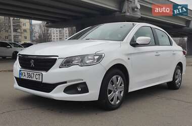 Седан Peugeot 301 2018 в Киеве