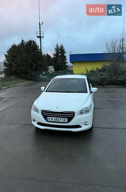 Седан Peugeot 301 2013 в Умані