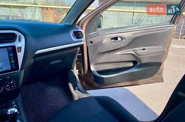 Седан Peugeot 301 2016 в 