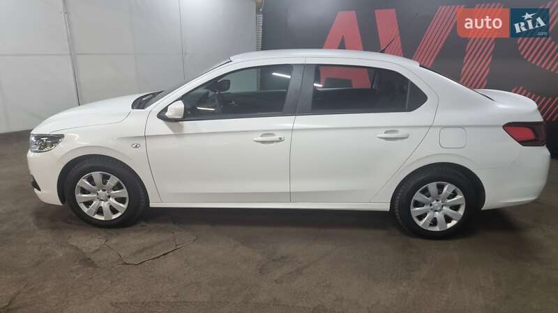 Седан Peugeot 301 2020 в Киеве