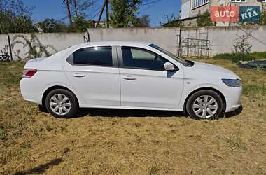 Седан Peugeot 301 2015 в 