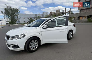 Седан Peugeot 301 2017 в 