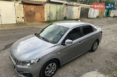 Седан Peugeot 301 2019 в Днепре