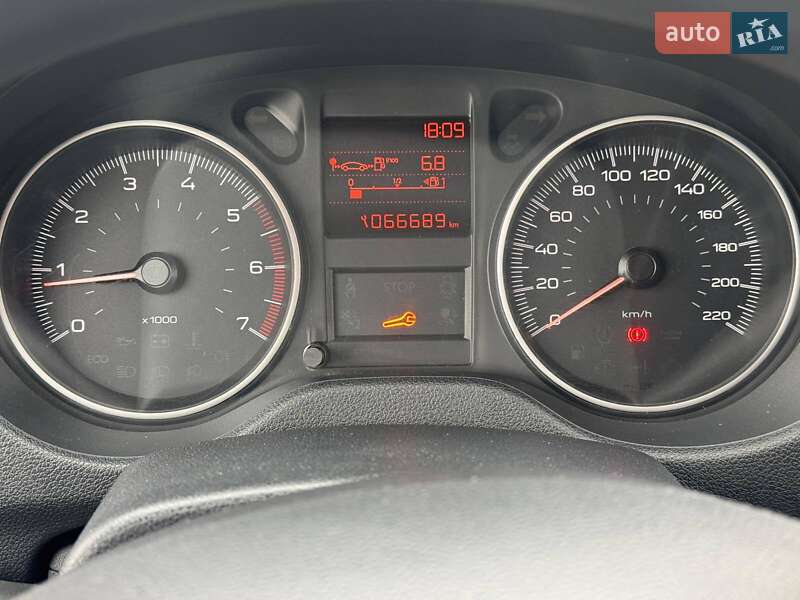 Седан Peugeot 301 2018 в Киеве