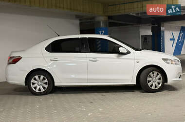Седан Peugeot 301 2016 в 