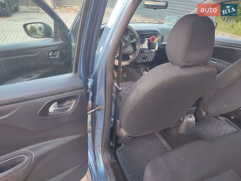 Седан Peugeot 301 2015 в Івано-Франківську фото 12 Седан Peugeot 301 2015 в Івано-Франківську