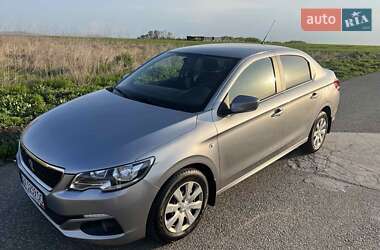 Седан Peugeot 301 2019 в Киеве