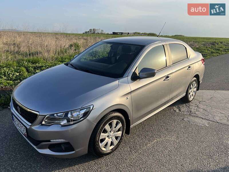 Седан Peugeot 301 2019 в Киеве
