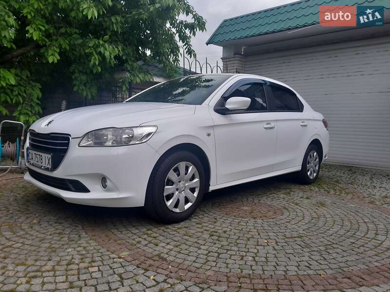 Седан Peugeot 301 2013 в 