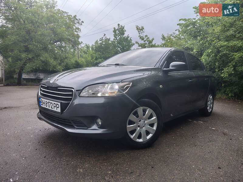 Седан Peugeot 301 2016 в Роздільній