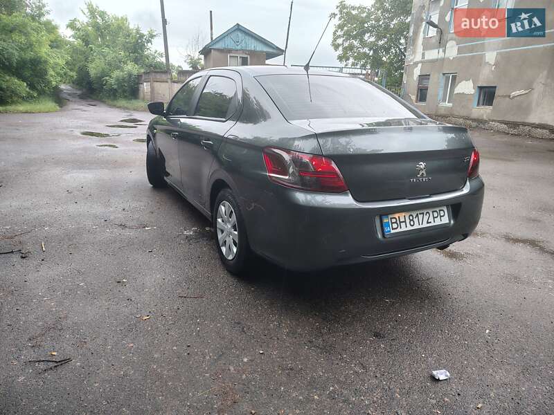 Седан Peugeot 301 2016 в Роздільній