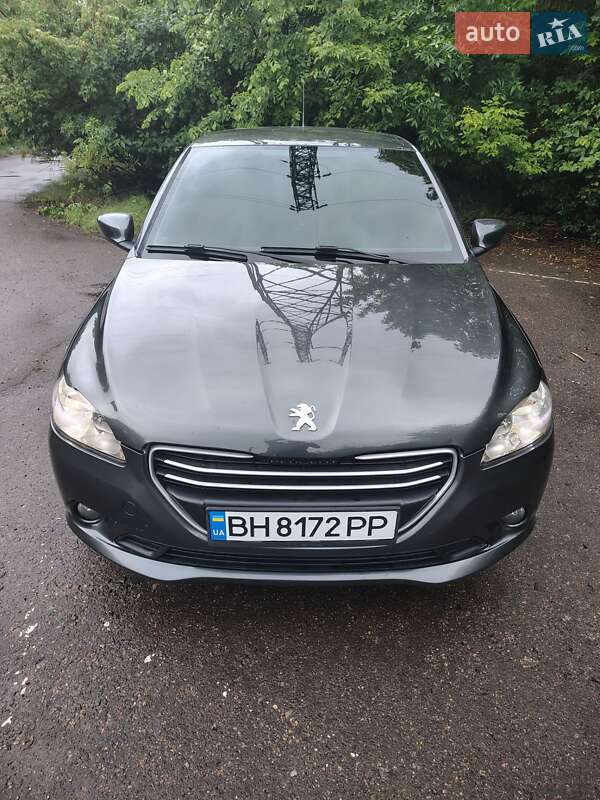 Седан Peugeot 301 2016 в Роздільній