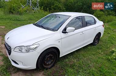 Седан Peugeot 301 2016 в Харькове