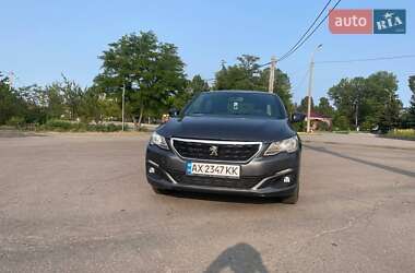 Седан Peugeot 301 2017 в Харкові