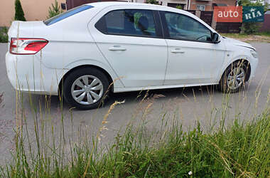 Седан Peugeot 301 2014 в 