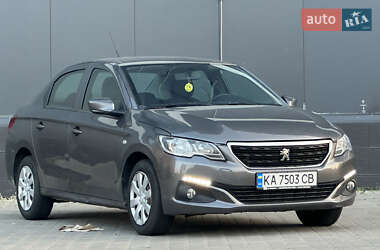 Седан Peugeot 301 2020 в Киеве