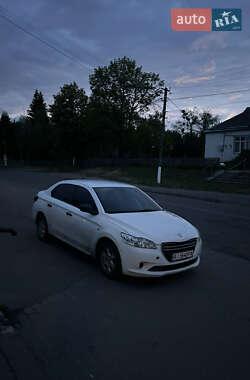 Седан Peugeot 301 2013 в Переяславе
