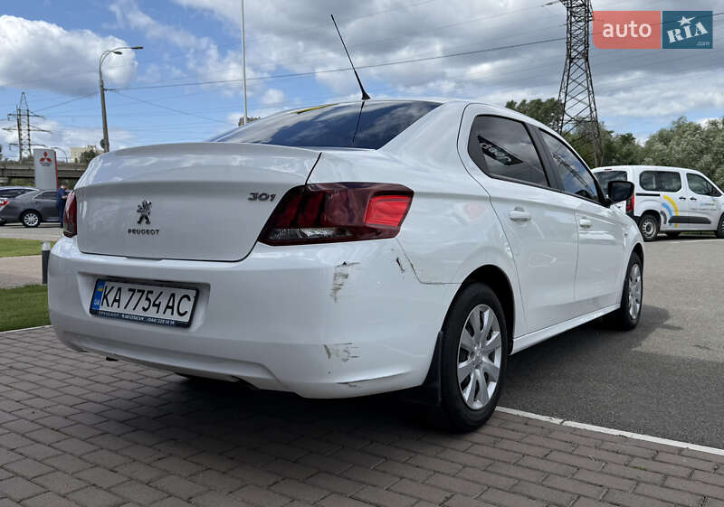 Седан Peugeot 301 2020 в Києві