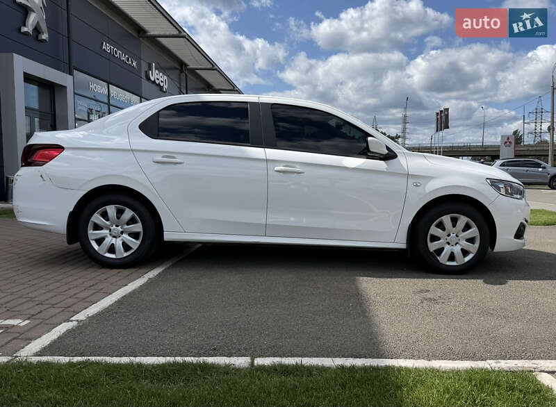 Седан Peugeot 301 2020 в Києві