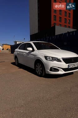 Седан Peugeot 301 2019 в Львове