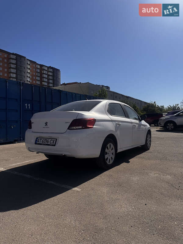 Седан Peugeot 301 2019 в Львове