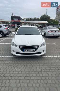 Седан Peugeot 301 2013 в Львові