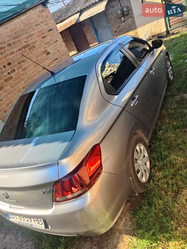 Седан Peugeot 301 2021 в Полтаві