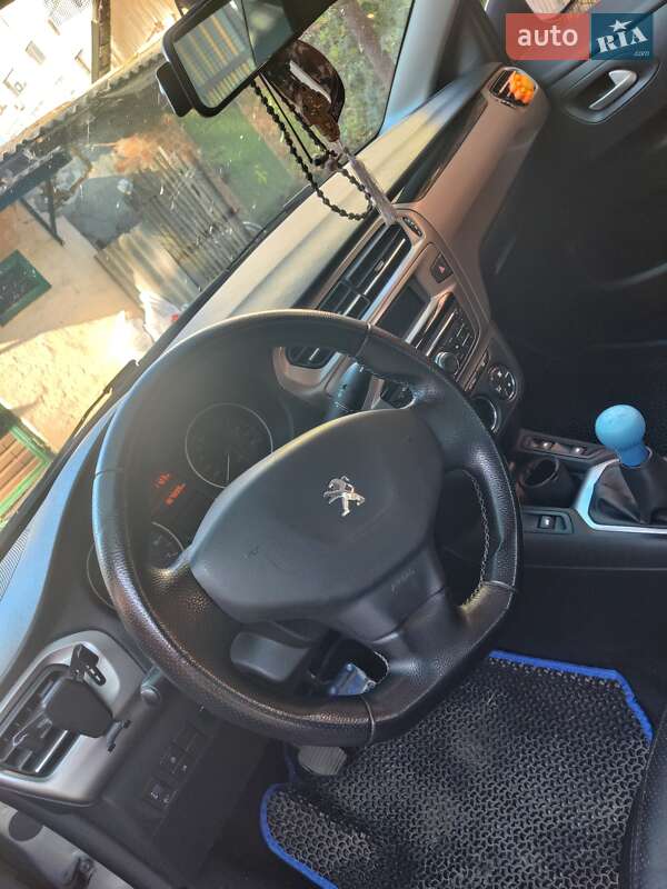 Седан Peugeot 301 2021 в Полтаві