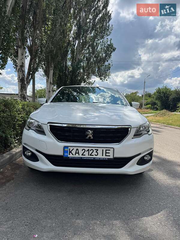 Седан Peugeot 301 2021 в Дніпрі