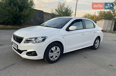 Седан Peugeot 301 2020 в Днепре