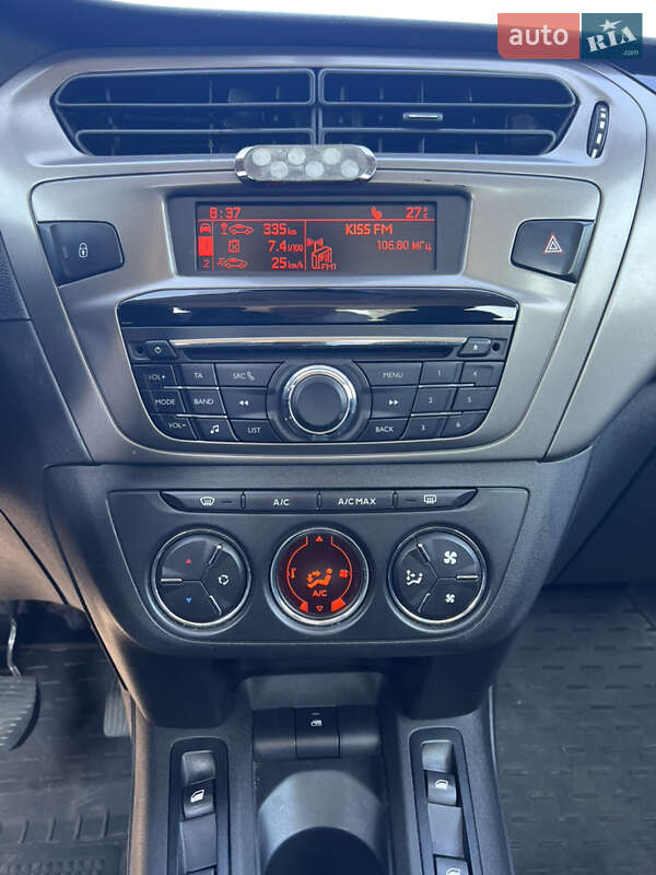 Седан Peugeot 301 2020 в Дніпрі