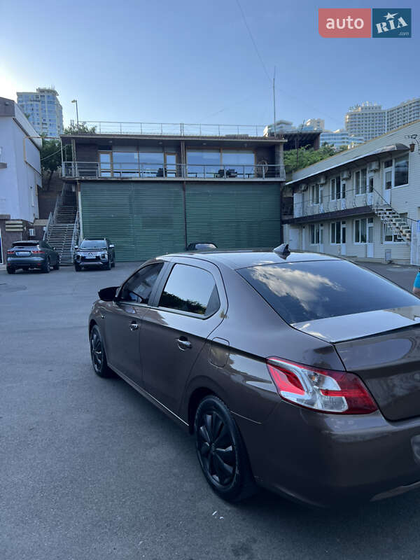 Седан Peugeot 301 2016 в Одессе