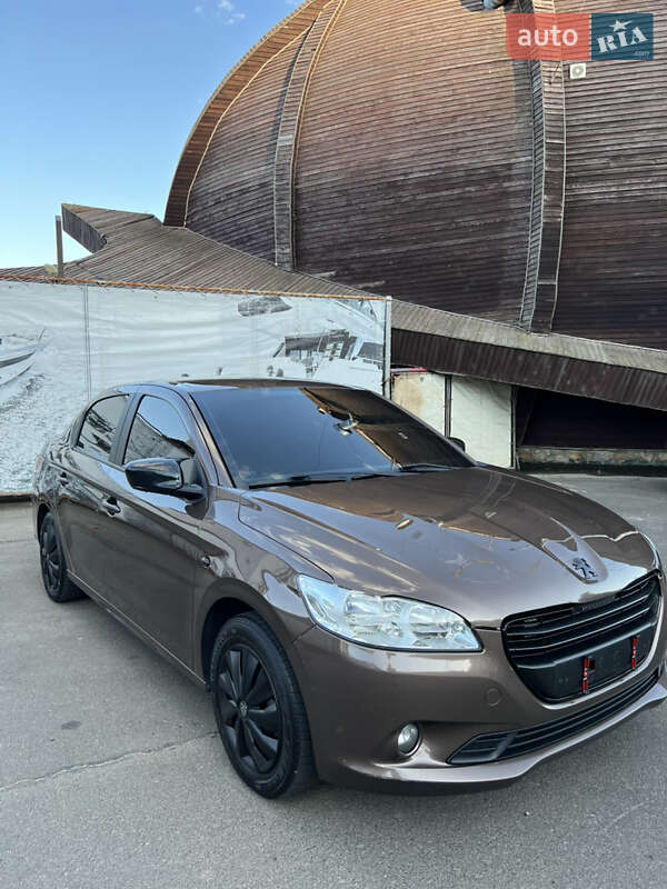 Седан Peugeot 301 2016 в Одессе