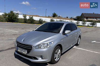 Седан Peugeot 301 2015 в Ужгороде