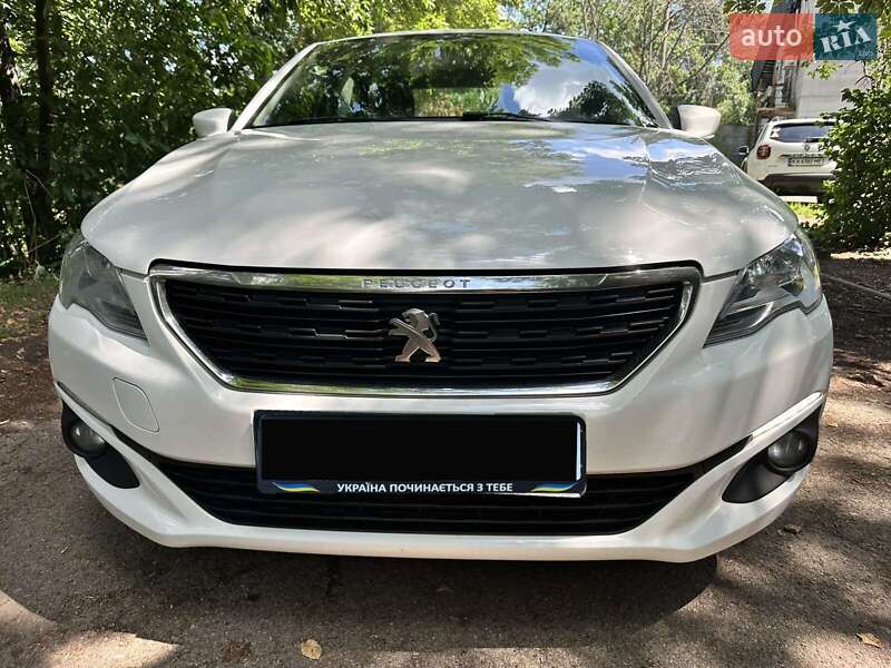 Peugeot 301 2020