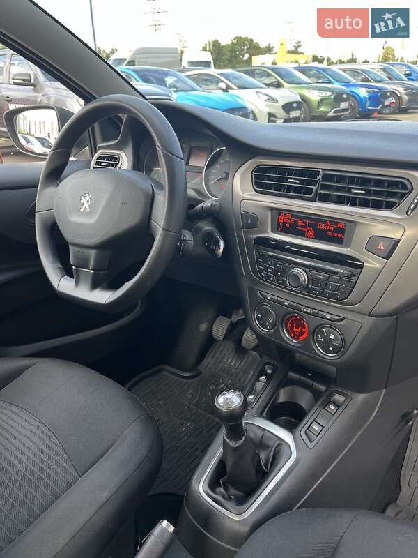 Седан Peugeot 301 2020 в Києві