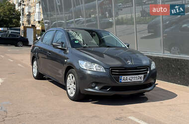 Седан Peugeot 301 2013 в Києві