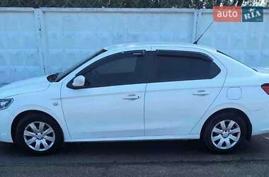 Седан Peugeot 301 2021 в Киеве