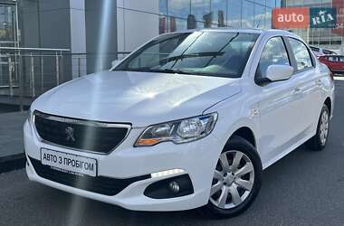 Седан Peugeot 301 2020 в Киеве