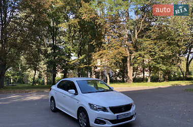 Седан Peugeot 301 2019 в Киеве