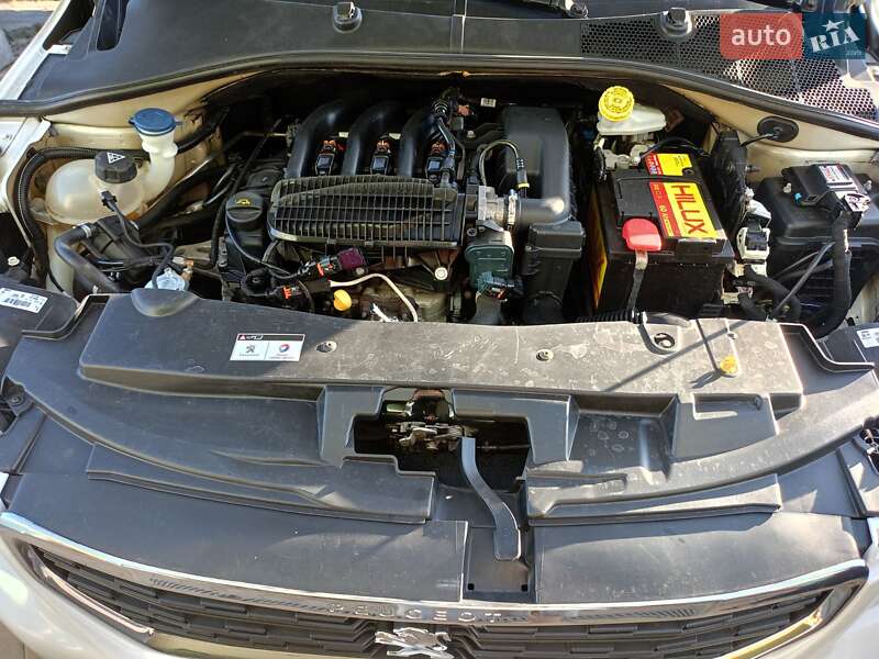 Седан Peugeot 301 2017 в Белой Церкви