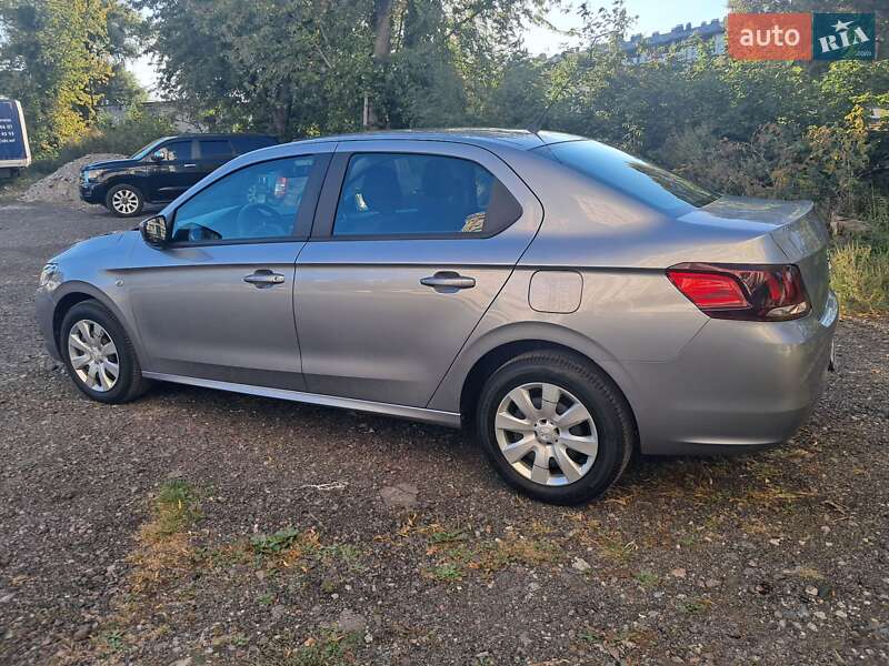 Седан Peugeot 301 2019 в Києві