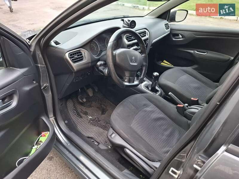 Седан Peugeot 301 2013 в Каменском