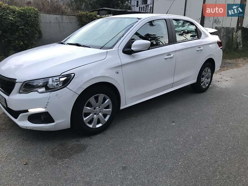Peugeot 301 2021