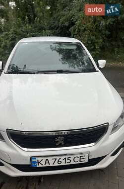 Седан Peugeot 301 2018 в Киеве