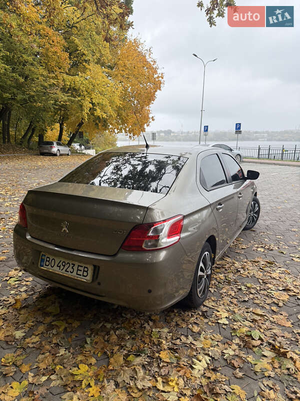 Седан Peugeot 301 2013 в Тернополе
