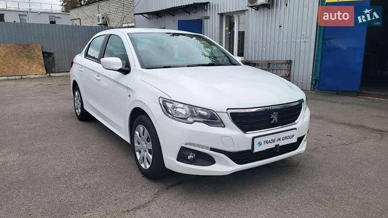 Седан Peugeot 301 2021 в Киеве