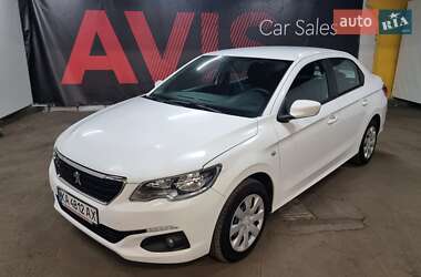 Седан Peugeot 301 2020 в Киеве